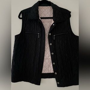 Debra Deroo vest- med - preloved